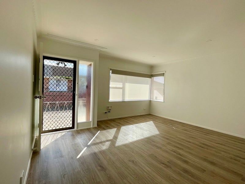 2/849 Manukau Road, Onehunga, Auckland - Carousel 2