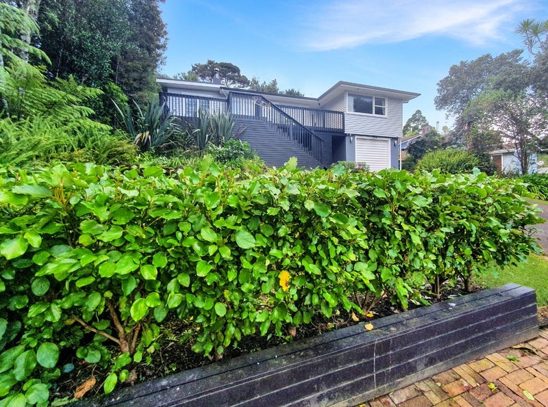102 Park Hill Road, Birkenhead, Auckland - Carousel 1