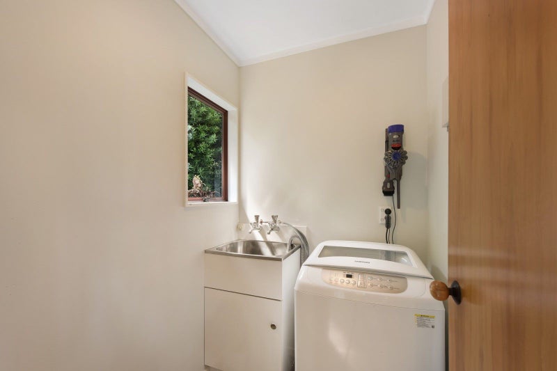 17 Market Road, Bishopdale, Nelson - Carousel 17