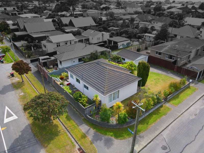 8 Clark Street, Sumner, Christchurch - Carousel 1