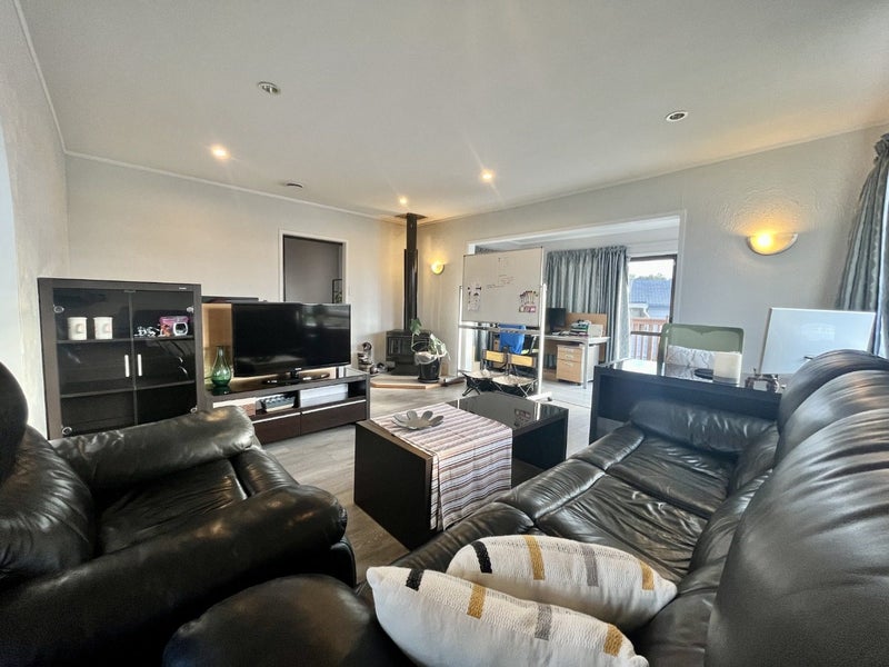 31 Jandell Crescent, Bucklands Beach, Auckland - Carousel 2