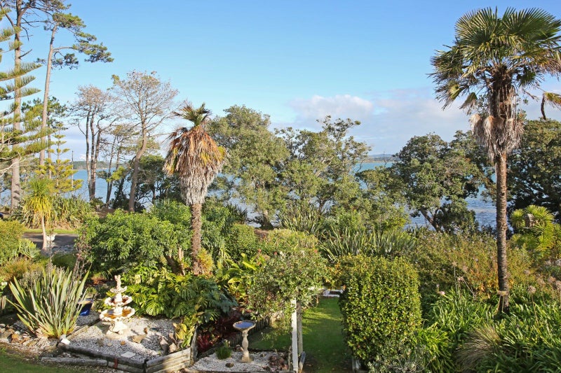 64 Ronald Avenue, Waiuku - Carousel 2