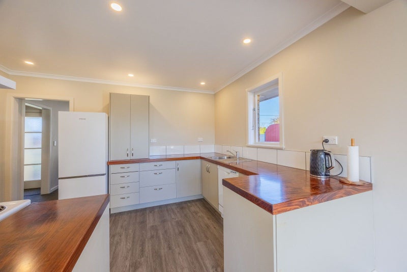 21 Wordsworth Crescent, Maraenui, Napier - Carousel 2