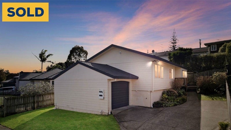 1/8 Knott Road, Stanmore Bay, Whangaparaoa - Carousel 1