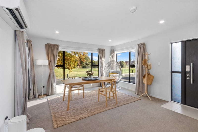 11 Glenbarr Lane, Broomfield, Christchurch - Carousel 1