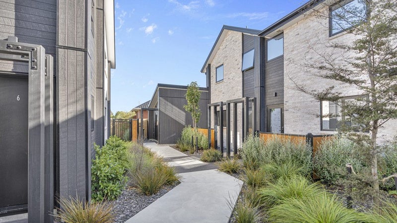 8/3 Shearer Avenue, Papanui, Christchurch - Carousel 15