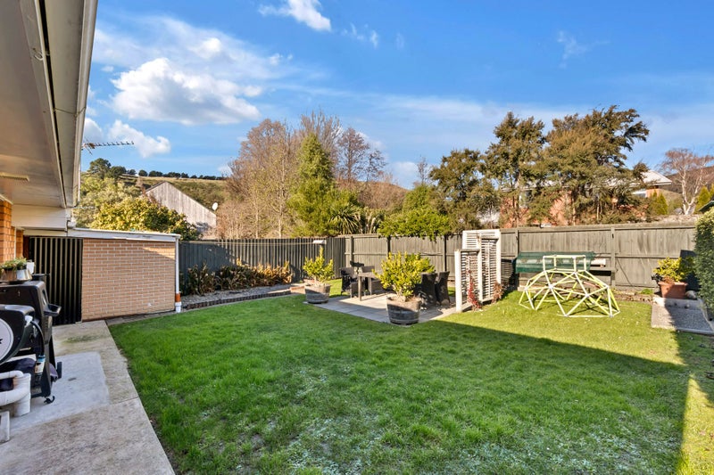 2 Leonard Place, Saint Martins, Christchurch - Carousel 2