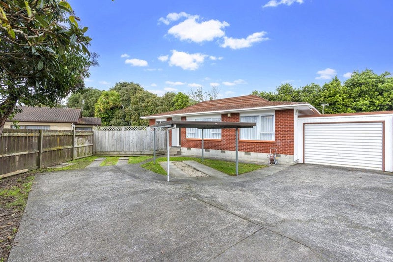2/185 Swanson Road, Henderson, Auckland - Carousel 2