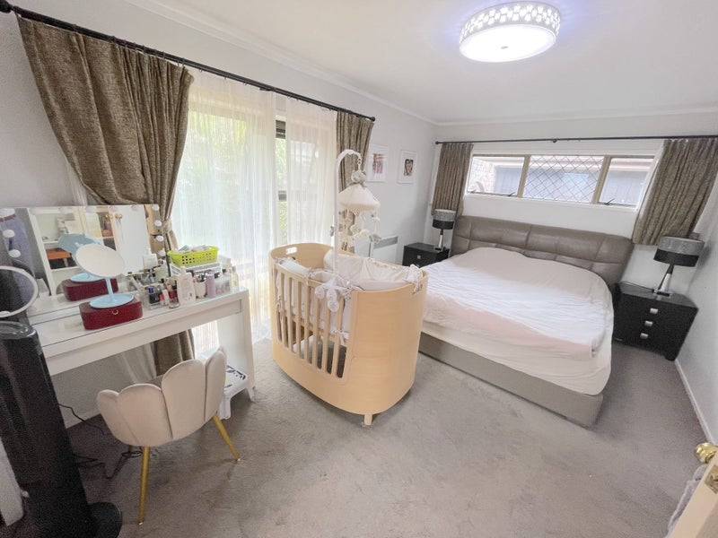 47 Chatswood Grove, Chatswood, Auckland - Carousel 8