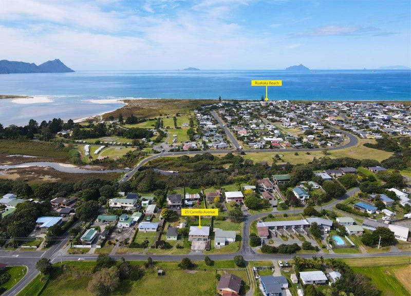 25 Camellia Avenue, Ruakaka - Carousel 1