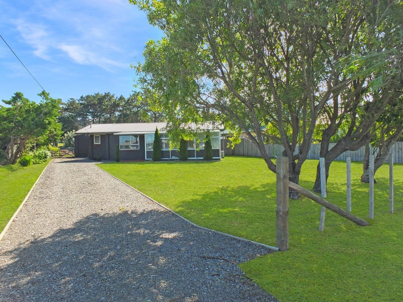 3 Edinburgh Terrace, Foxton Beach, Foxton - Carousel 2
