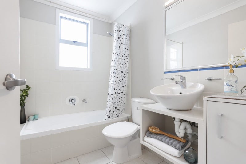 9F Clearwater Cove, West Harbour, Auckland - Carousel 12