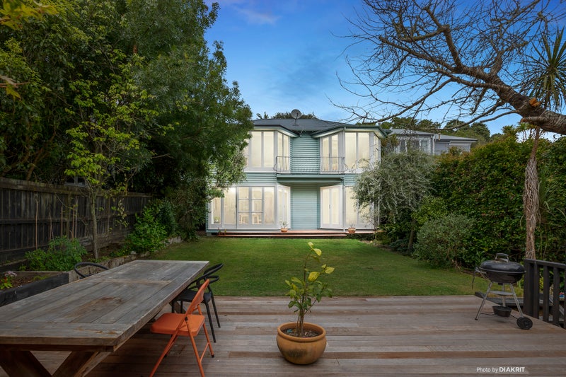 52 Duthie Street, Karori, Wellington - Carousel 1