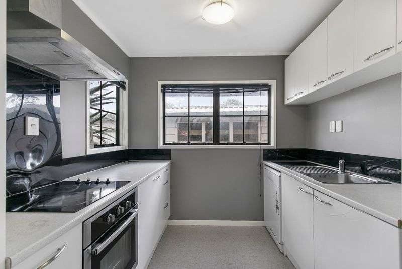 50 Trimdon Street, Randwick Park, Auckland - Carousel 2