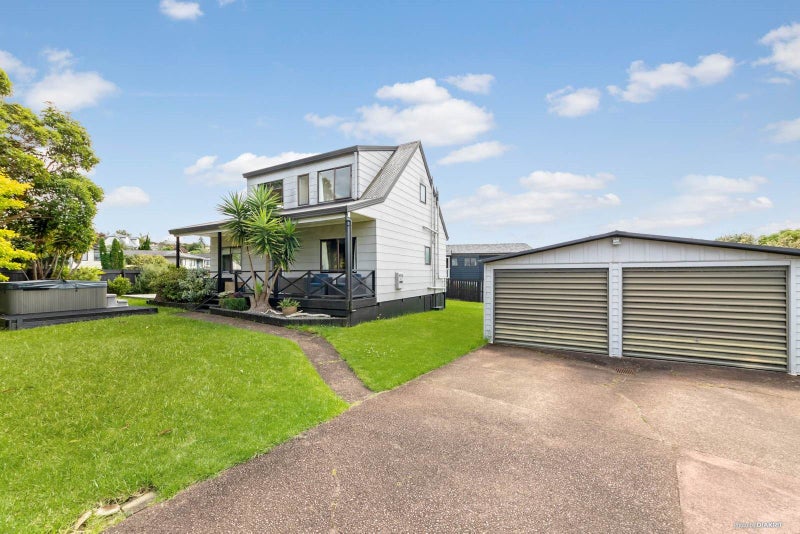 2 Coubray Place, Botany Downs, Auckland - Carousel 2