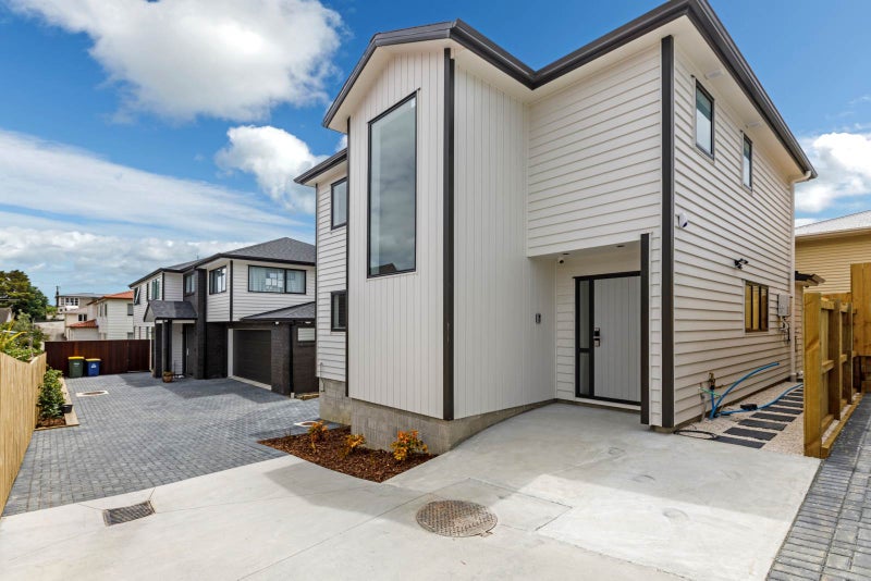 27B Bond Crescent, Forrest Hill, Auckland - Carousel 1