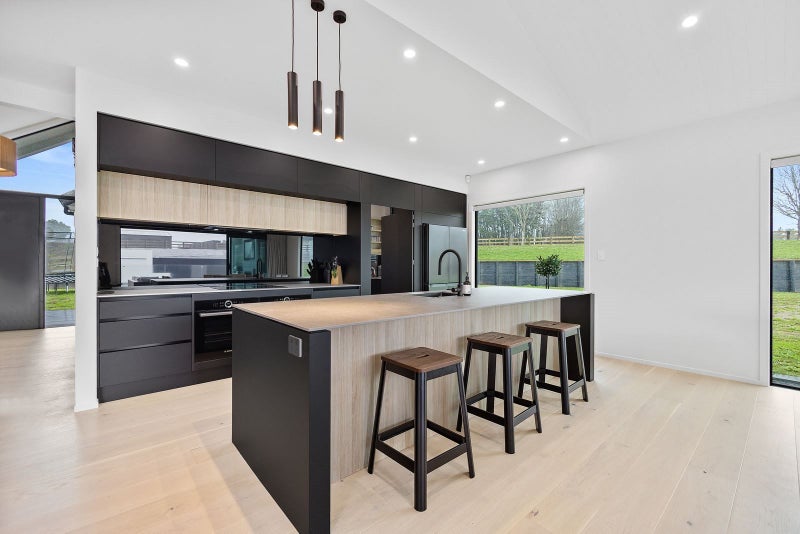 2 Jakes Place, Te Kowhai, Hamilton - Carousel 2