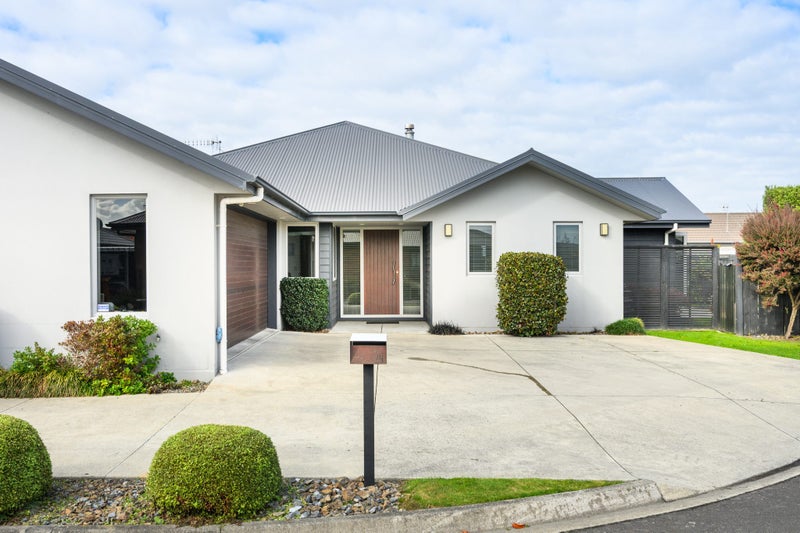 24 Liberty Grove, Kelvin Grove, Palmerston North - Carousel 29