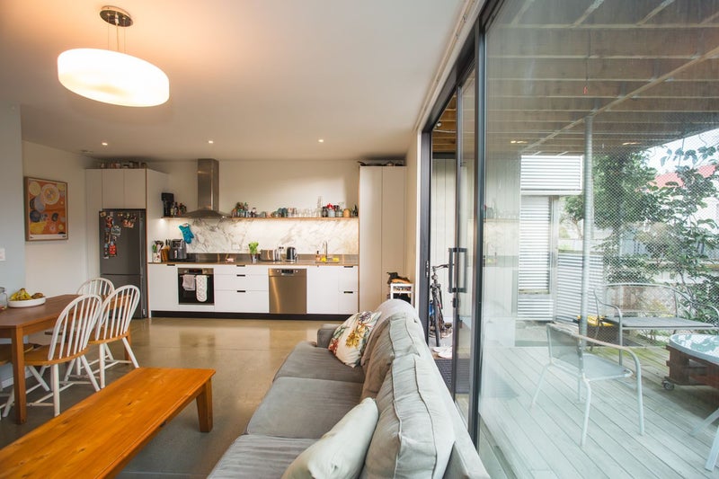 122 Owen Street, Newtown, Wellington - Carousel 2