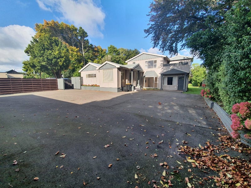 184 Fitzherbert Avenue, West End, Palmerston North - Carousel 1
