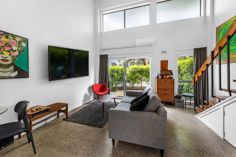 1/9 Sylvan Avenue West, Mount Eden, Auckland - Carousel 1