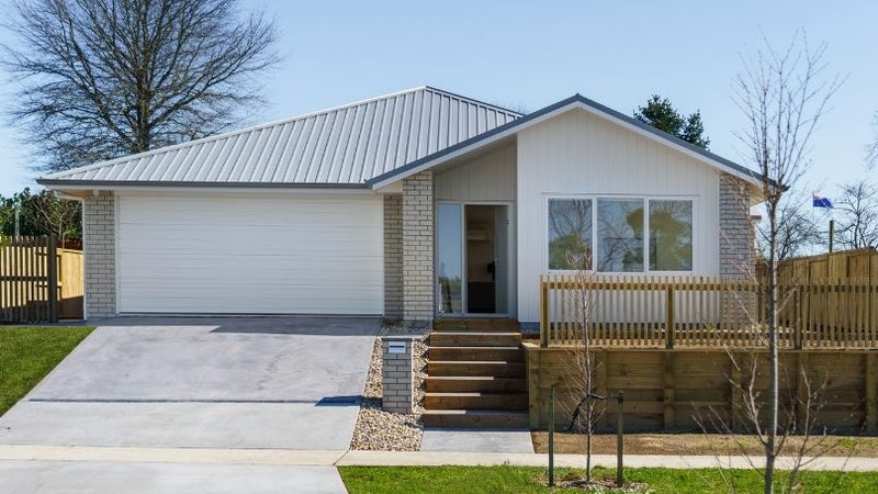 17 Keri Rua Road, Leamington, Cambridge - Carousel 1