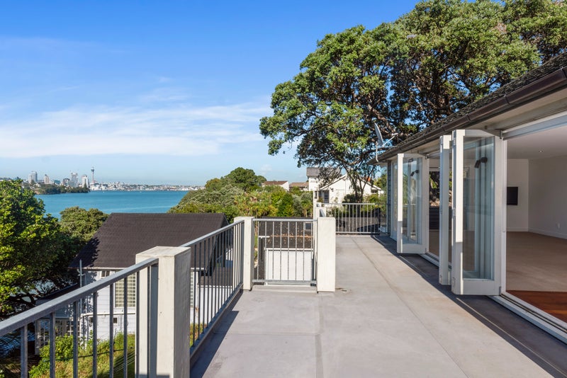 69 Norwood Road, Bayswater, Auckland - Carousel 1