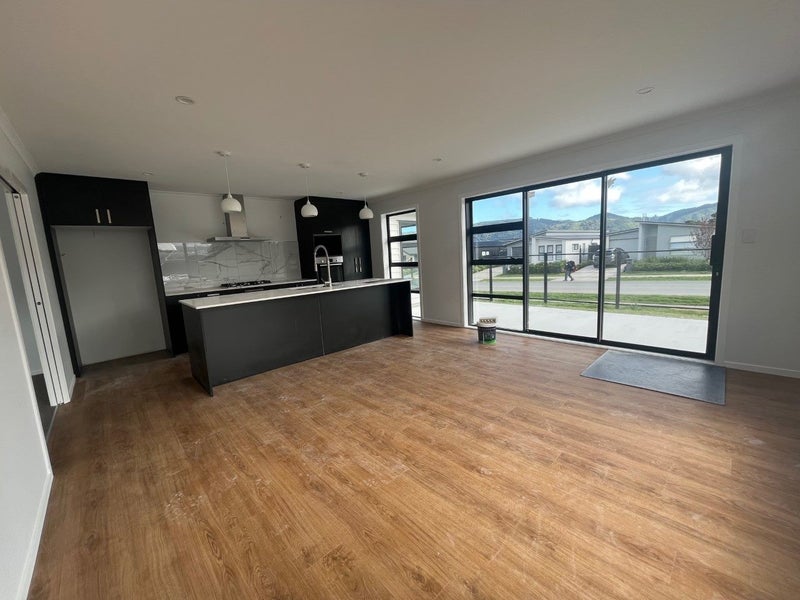 15 Buddle Road, Wallaceville, Upper Hutt - Carousel 1