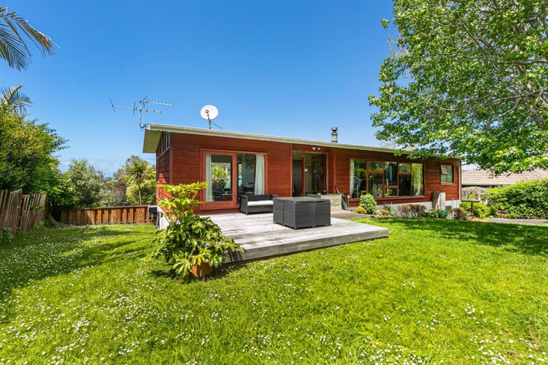 43 Rock Isle Road, Torbay, Auckland - Carousel 1