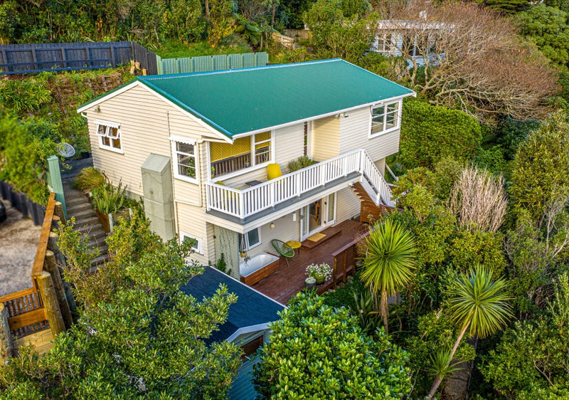 69 Mairangi Road, Wadestown, Wellington - Carousel 1