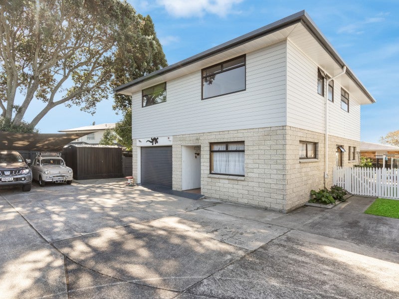 34B Karaka Road, Otumoetai, Tauranga - Carousel 1