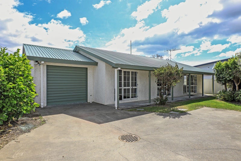 6A Howard Road, Taradale, Napier - Carousel 1