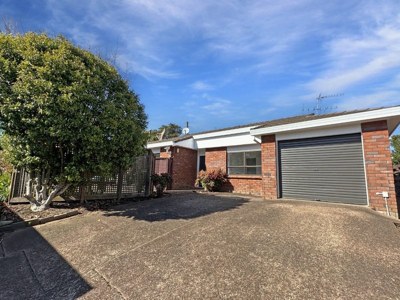238A Bucklands Beach Road, Bucklands Beach, Auckland - Carousel 1