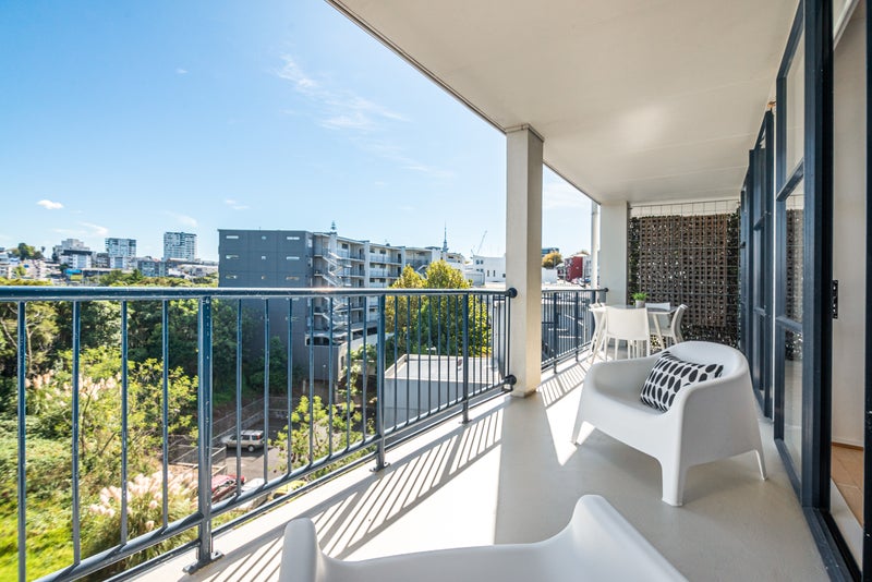 D6/19 Fleet Street, Eden Terrace, Auckland - Carousel 2