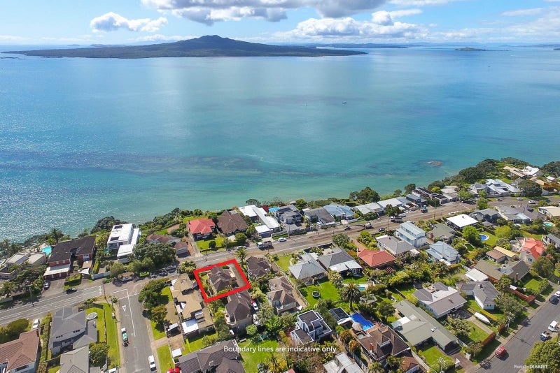 1/69 Seacliffe Avenue, Narrow Neck, Auckland - Carousel 1