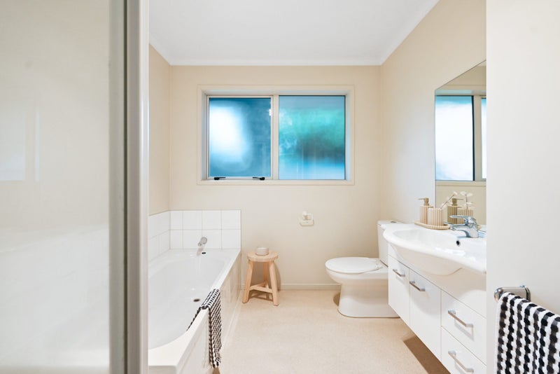 74A Vardon Road, St Andrews, Hamilton - Carousel 10