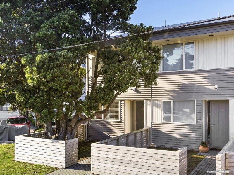 11/2 Stone StREET, Miramar, Wellington - Carousel 8
