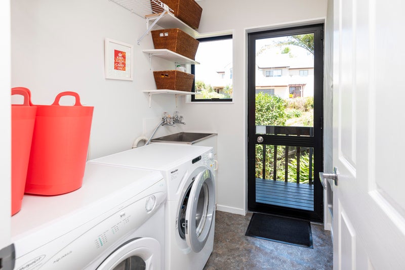 2/127 Sandspit Road, Shelly Park, Auckland - Carousel 22