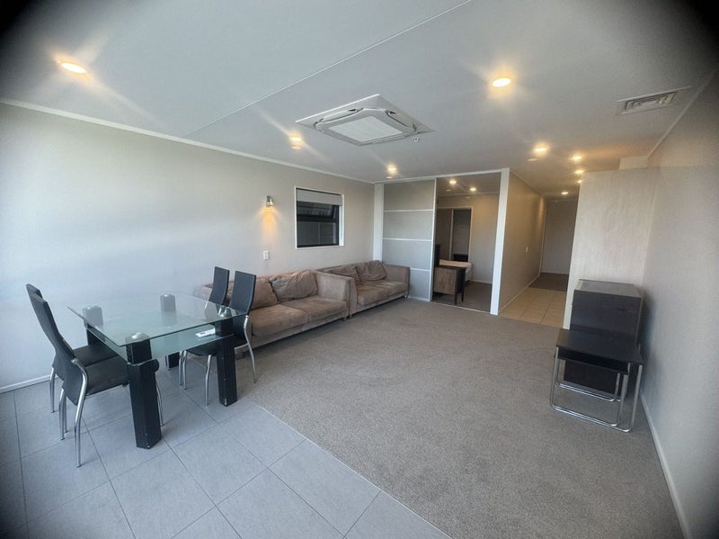 1Z/16 Burton Street, Grafton, Auckland - Carousel 1