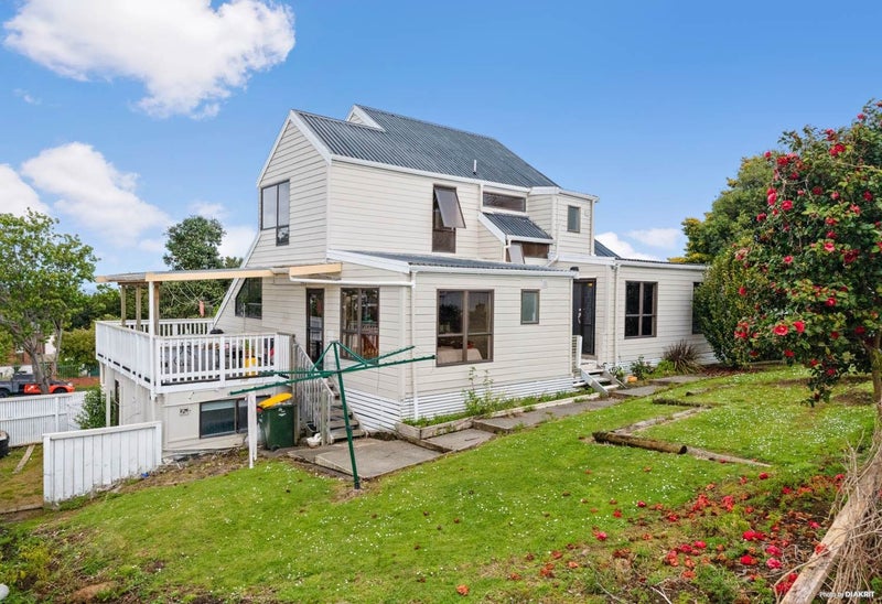 22 Goodwood Drive, Goodwood Heights, Auckland - Carousel 1