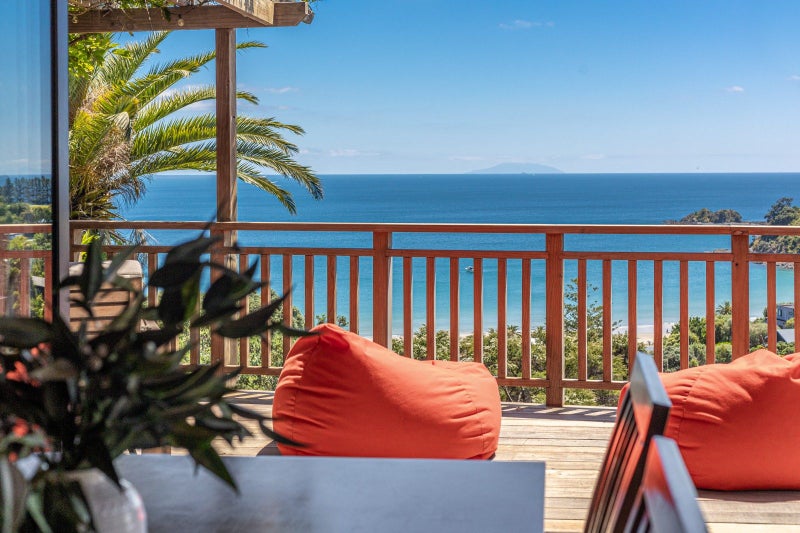 32 Tiri View Road, Palm Beach, Waiheke Island - Carousel 2