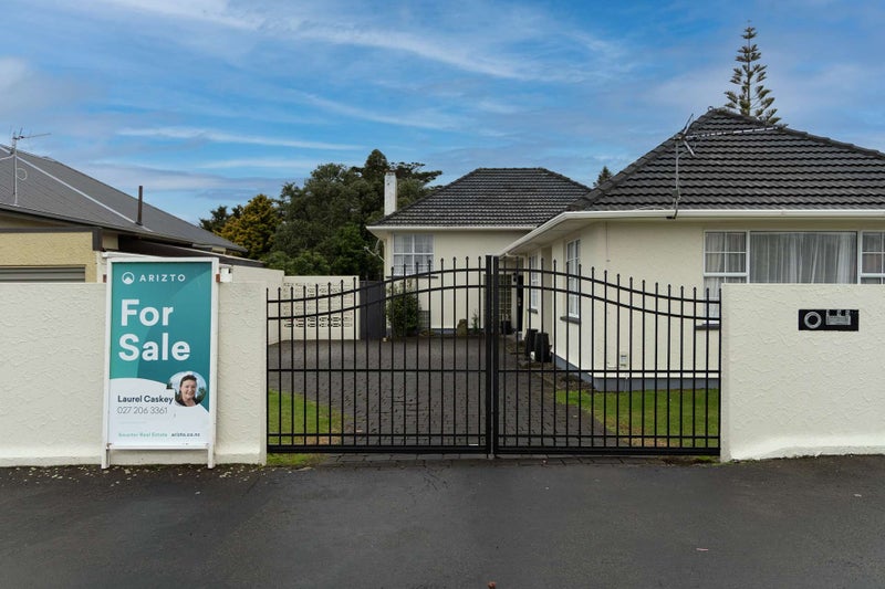 195 Coronation Avenue, Welbourn, New Plymouth - Carousel 20