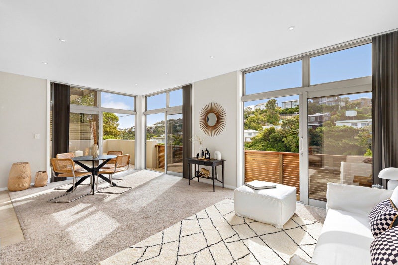 3B Shalimar Crescent, Khandallah, Wellington - Carousel 1