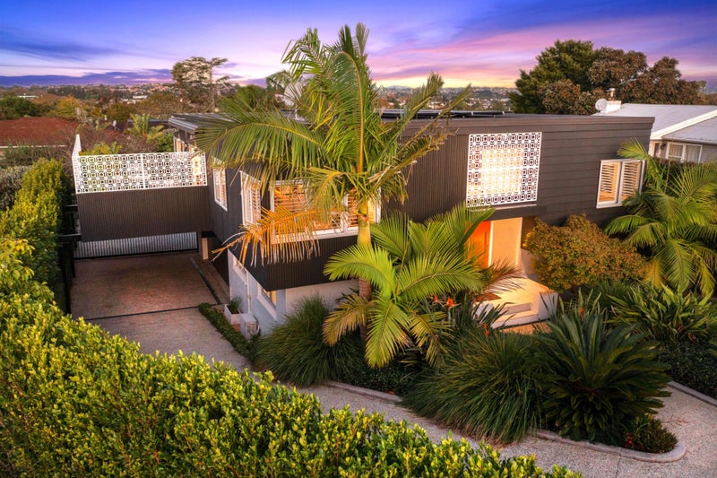 11 The Crest, Sunnyhills, Auckland - Carousel 2