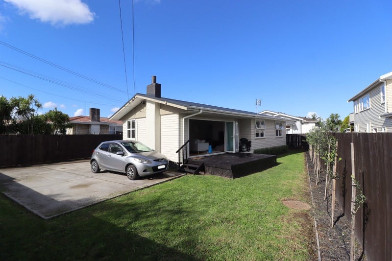 132 Canal Road, Avondale, Auckland - Carousel 1