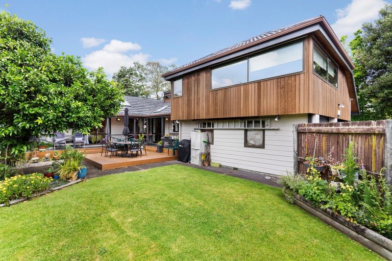 14 Bluewater Place, Wattle Downs, Auckland - Carousel 1