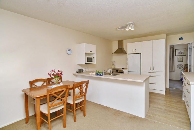 2/7 Cassidy Place, Belfast, Christchurch - Carousel 2