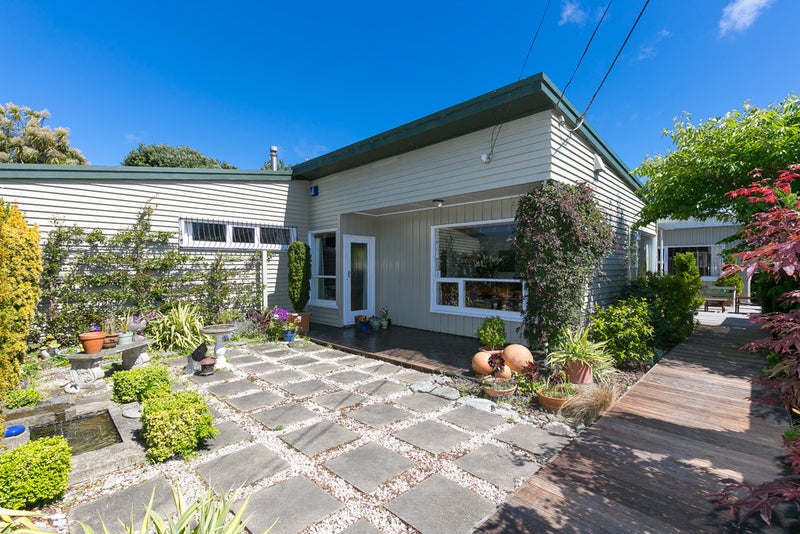 42 Braithwaite Street, Karori, Wellington - Carousel 2
