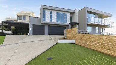 8 Imran Terrace, Khandallah, Wellington - Carousel 1