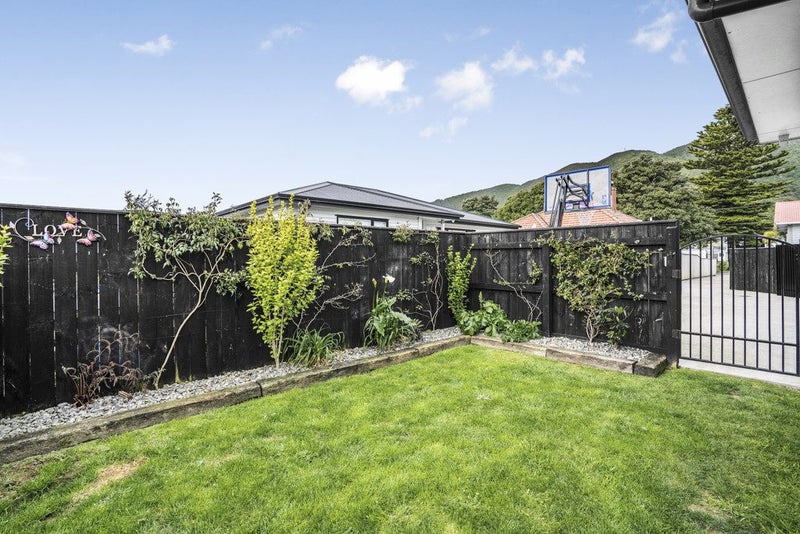 93 riverside DR, WAIWHETU, LOWER HUTT - Carousel 2